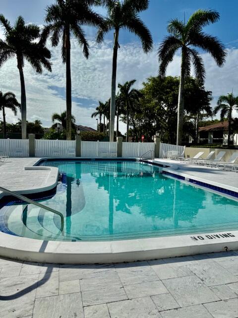 85 Pelican Pointe Drive 204