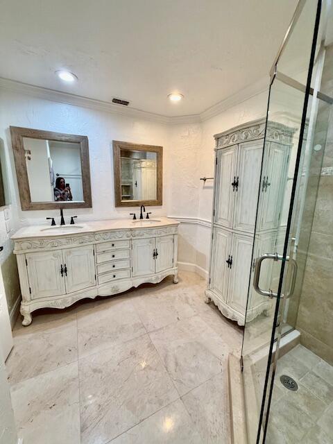 85 Pelican Pointe Drive 204