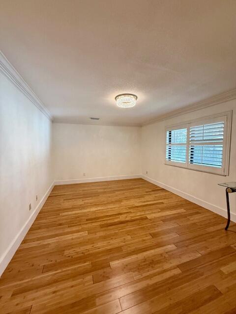 85 Pelican Pointe Drive 204