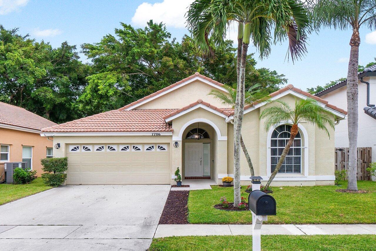7706 Hoffy Circle