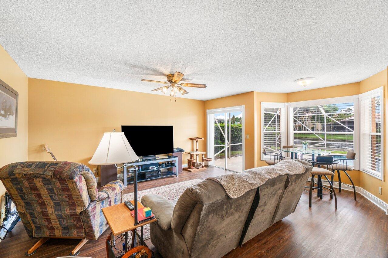 6010 Aquamarine Way
