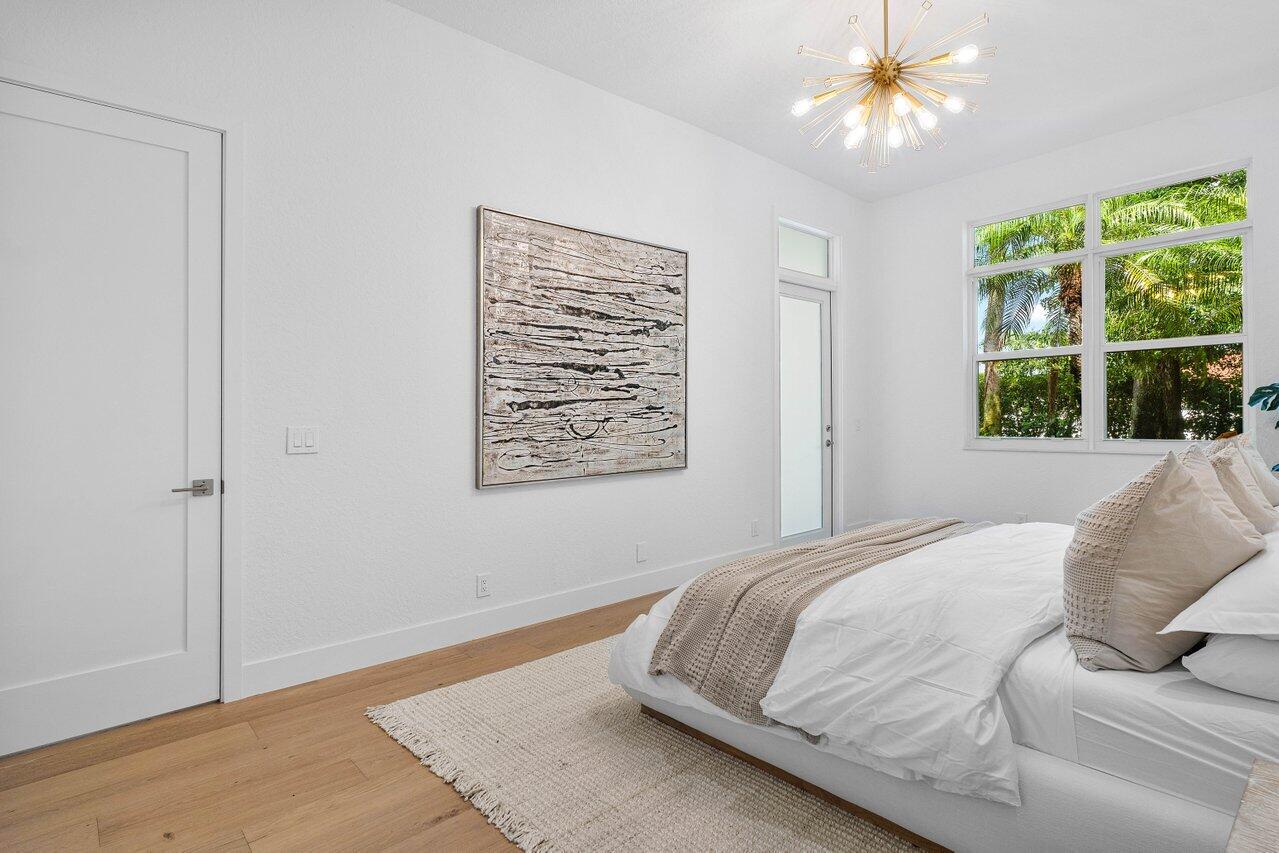 5359 Ventura Drive