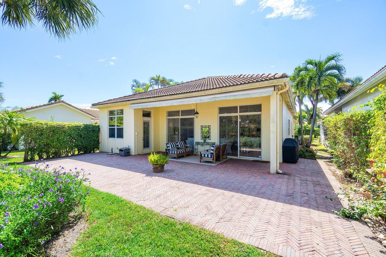 5151 Ventura Drive