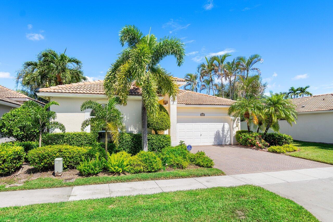 5151 Ventura Drive