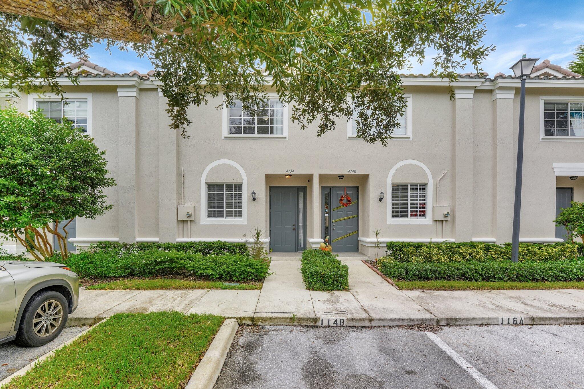 4734 NW 57 Th Place