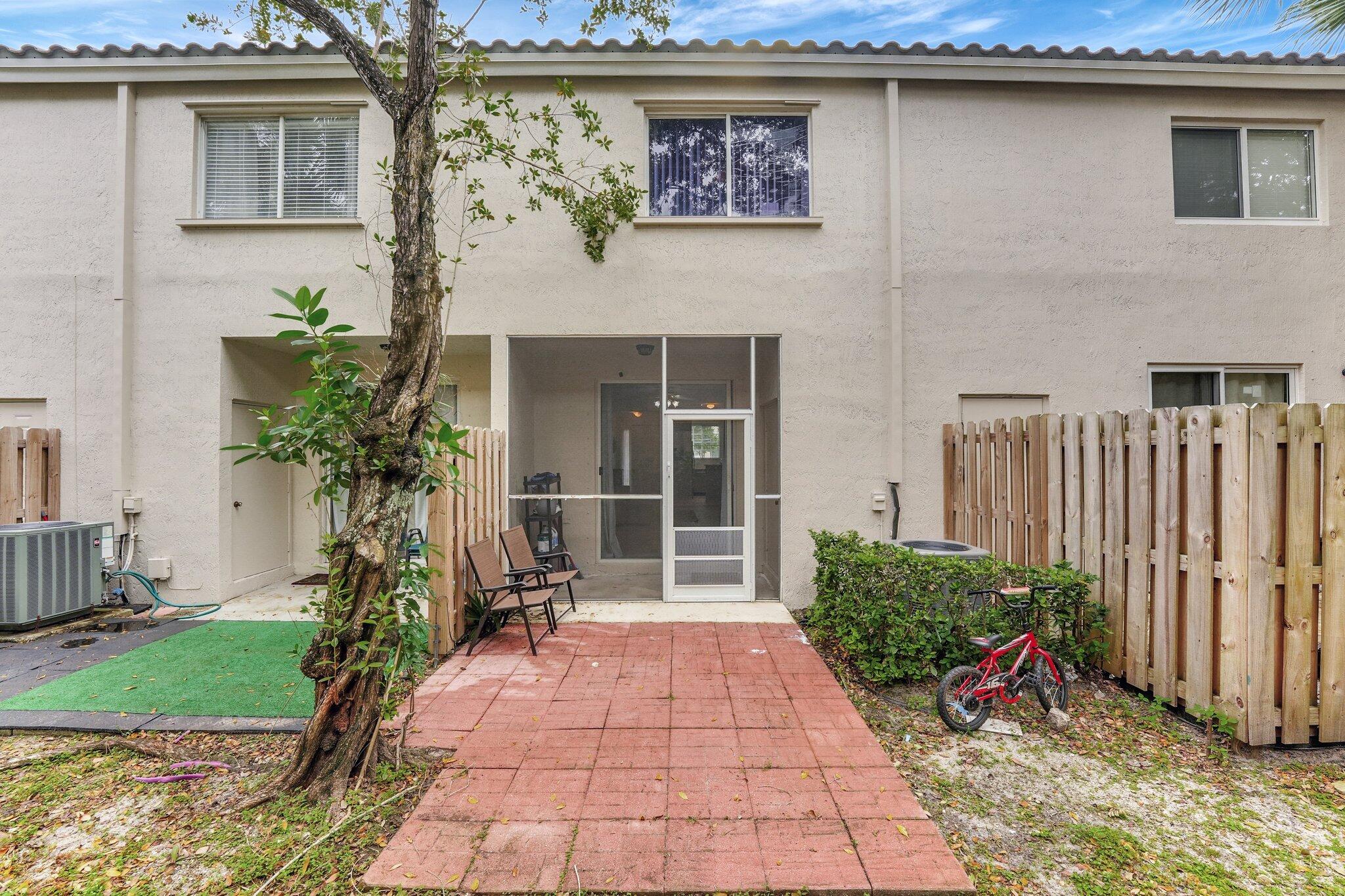 4734 NW 57 Th Place