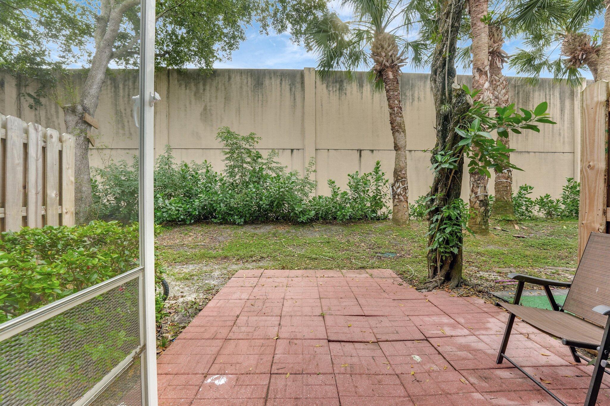 4734 NW 57 Th Place