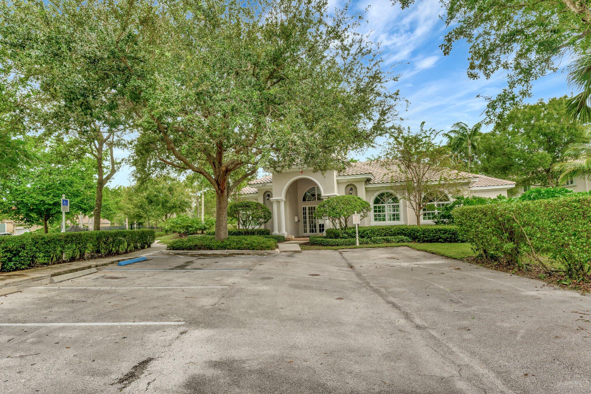 4734 NW 57 Th Place