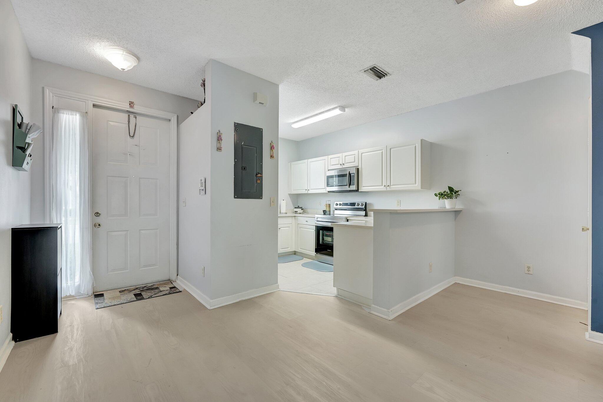 4734 NW 57 Th Place