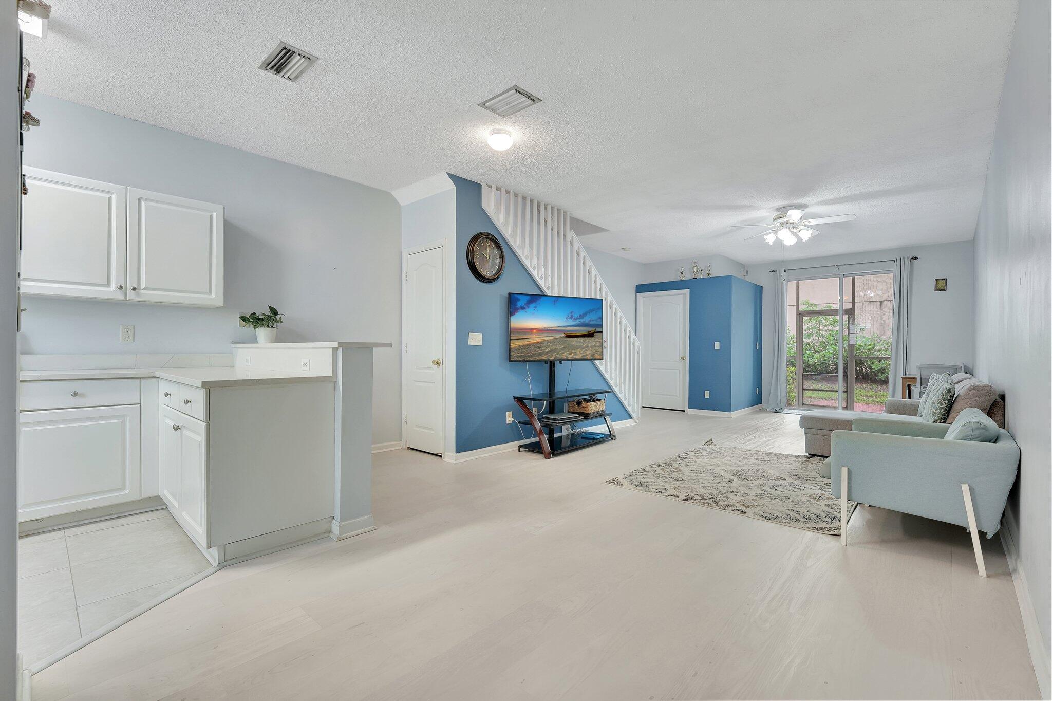 4734 NW 57 Th Place