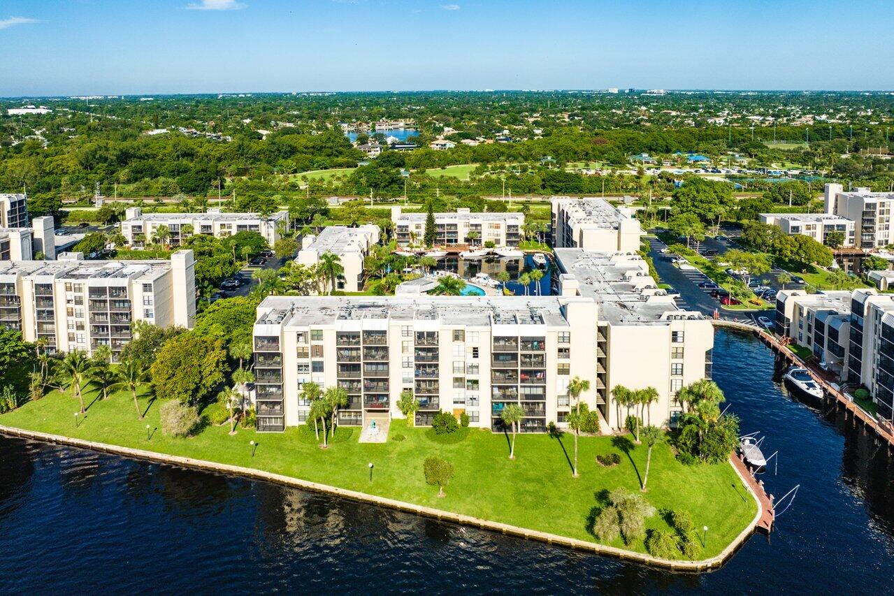 13 Royal Palm Way Unit 301