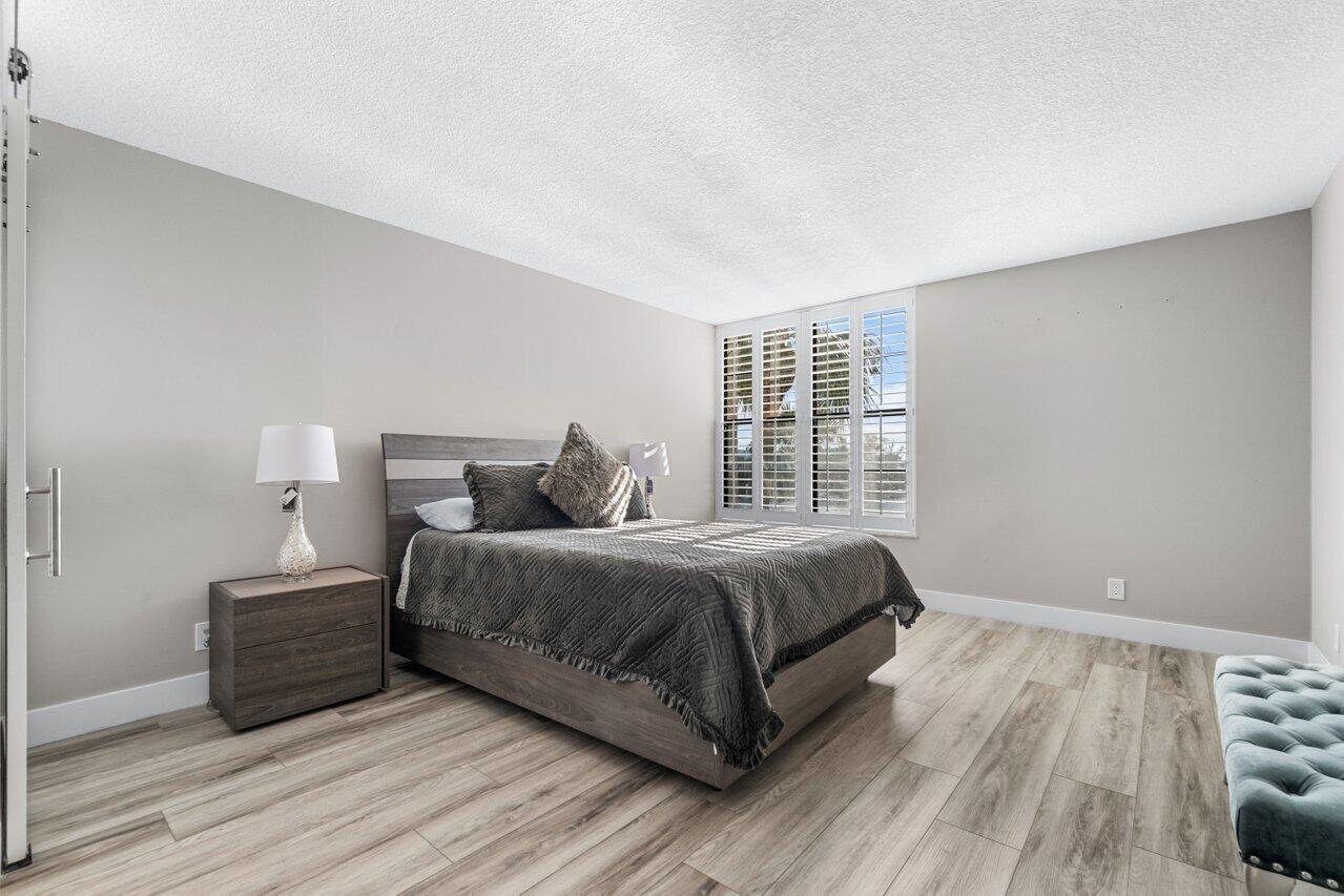 13 Royal Palm Way Unit 301