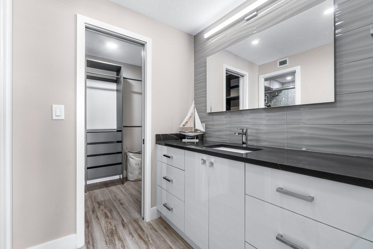 13 Royal Palm Way Unit 301