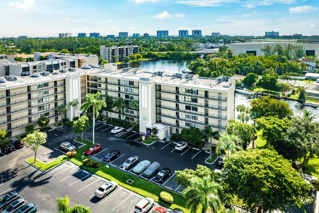 13 Royal Palm Way Unit 301