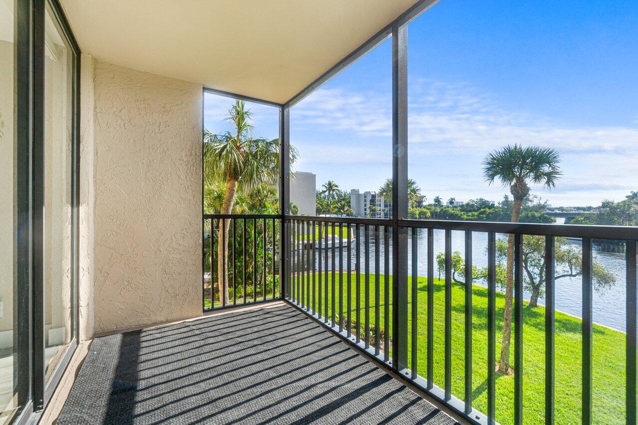 13 Royal Palm Way Unit 301
