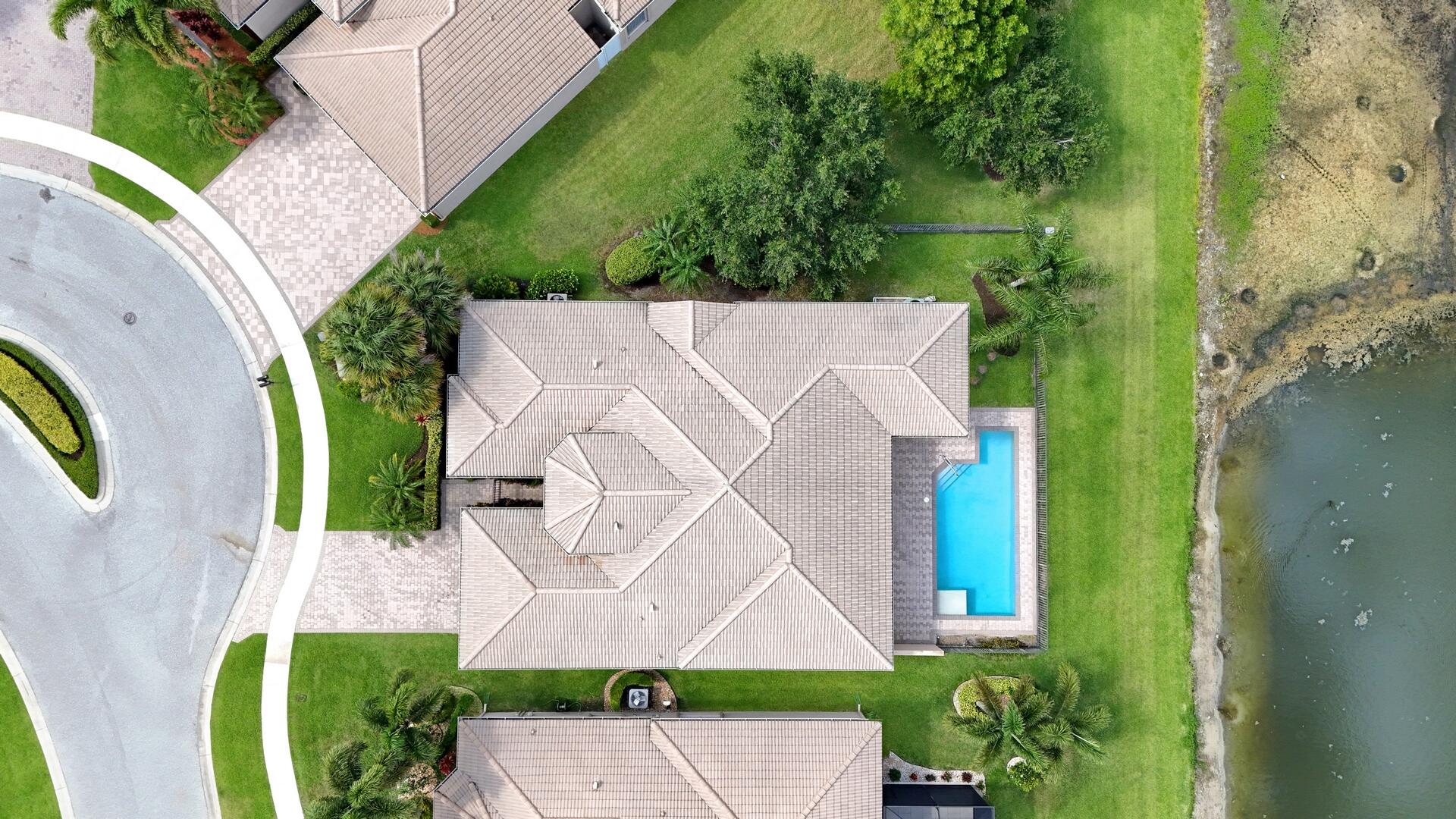 9692 Dovetree Isle Drive