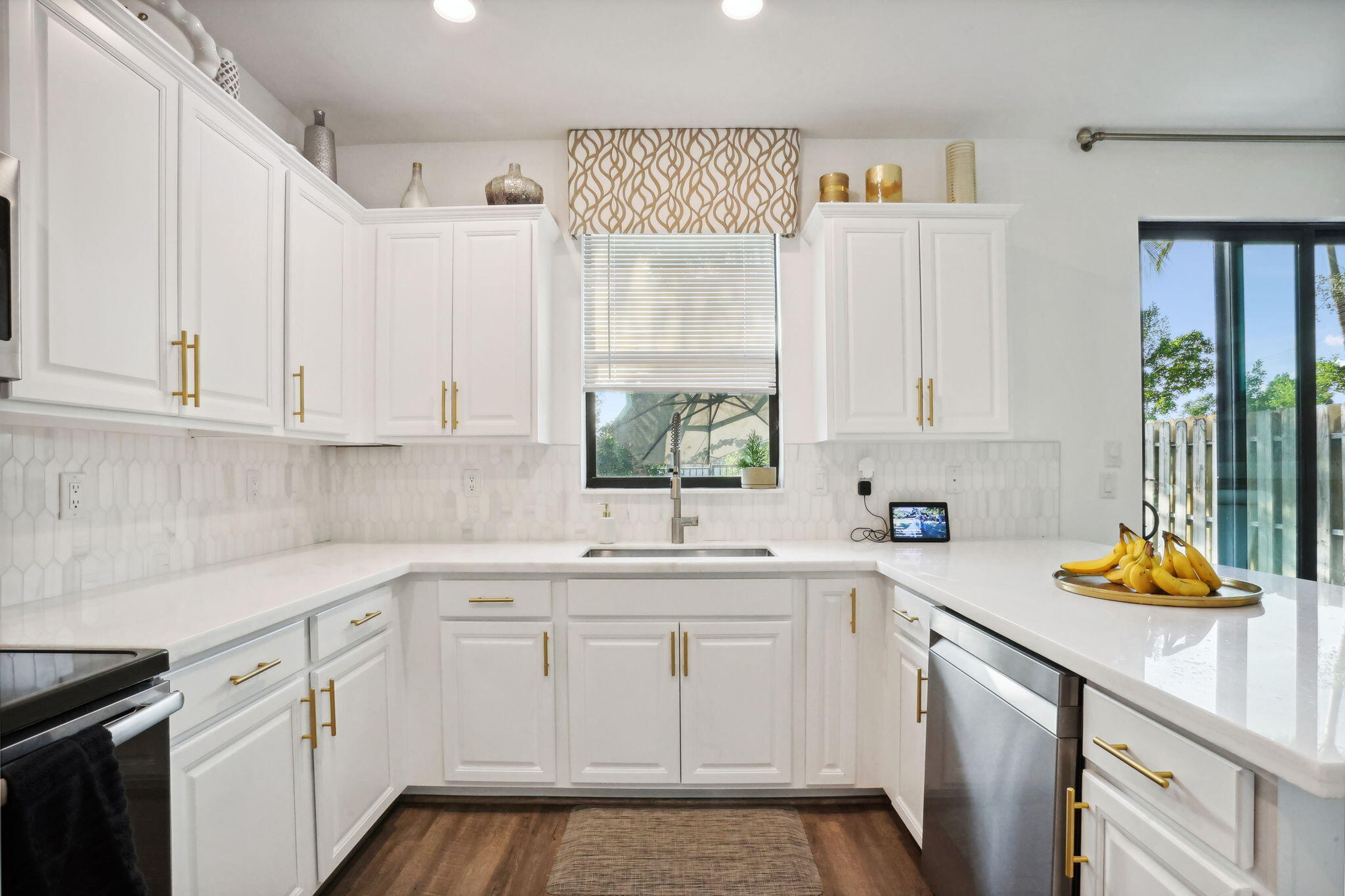 13070 Anthorne Lane
