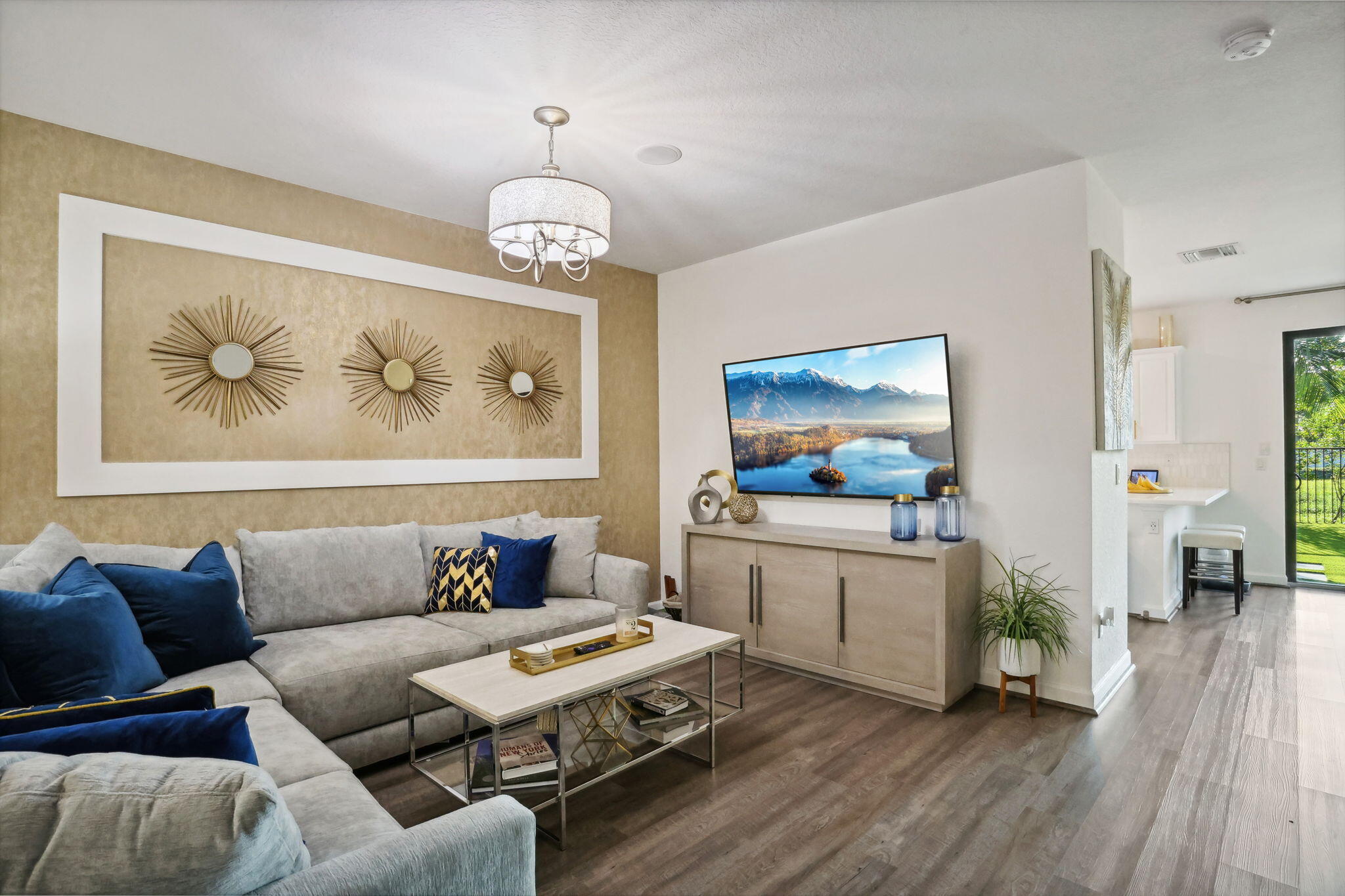 13070 Anthorne Lane