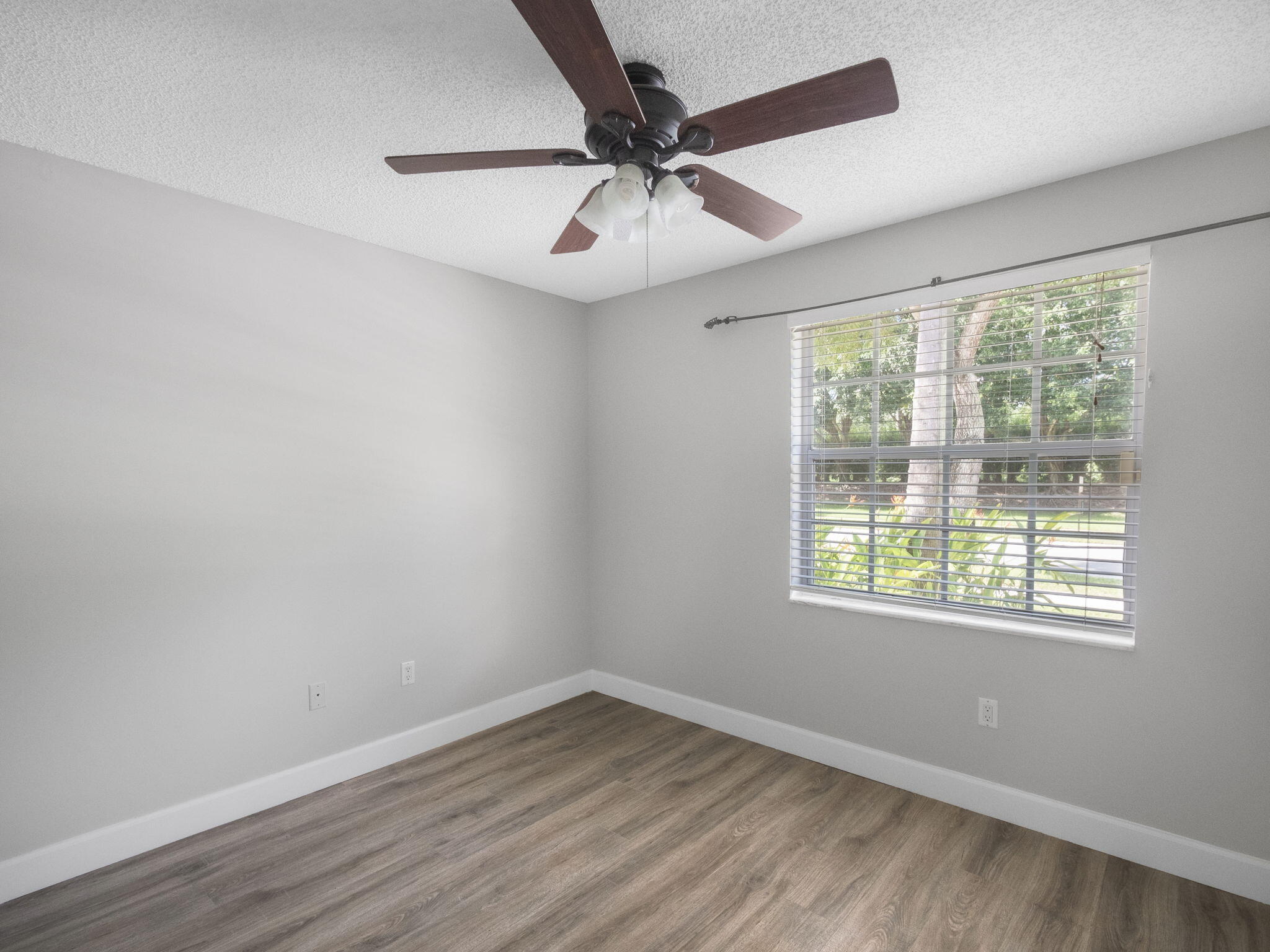 7775 Rockport Circle