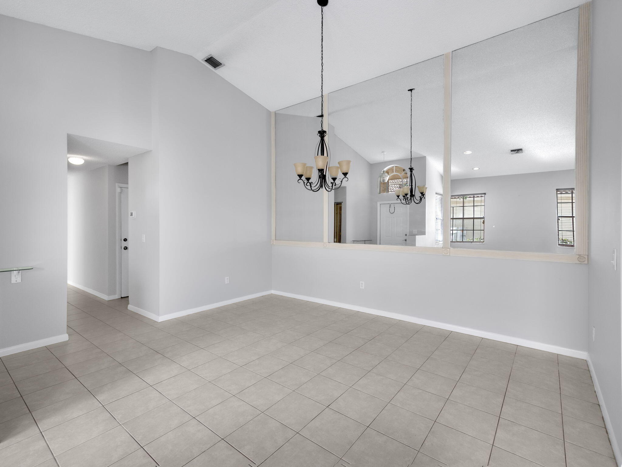 7775 Rockport Circle