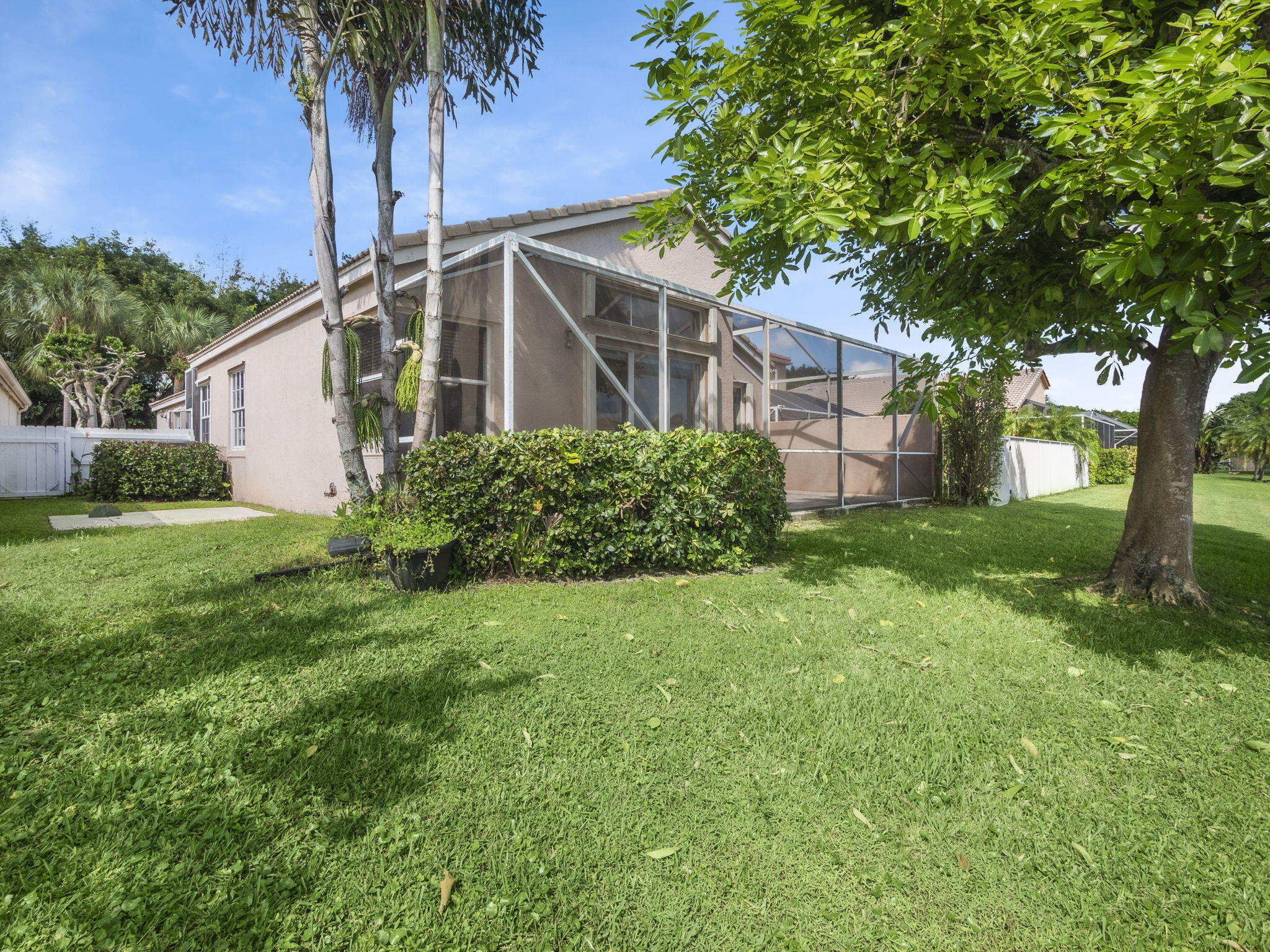 7775 Rockport Circle