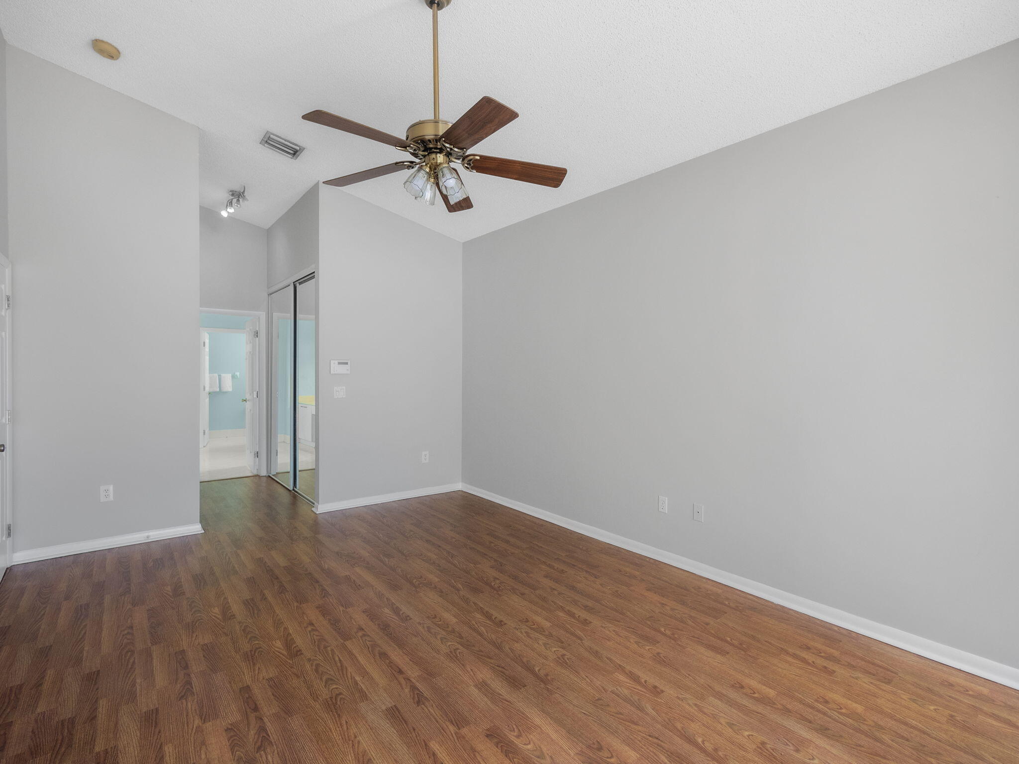 7775 Rockport Circle