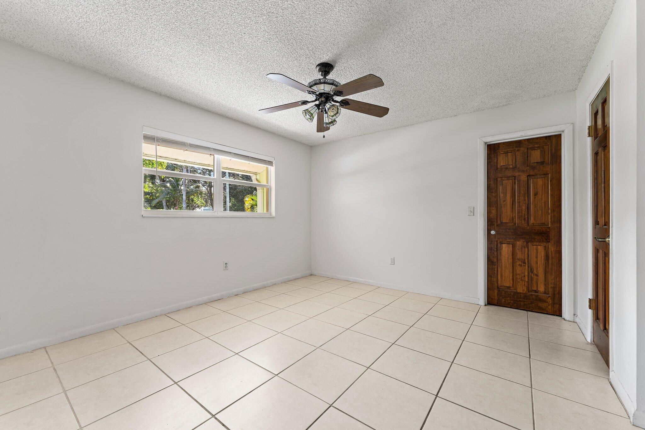 243 W Riverside Drive