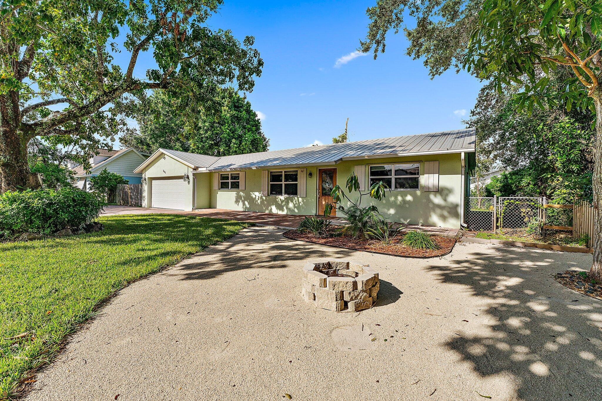 243 W Riverside Drive