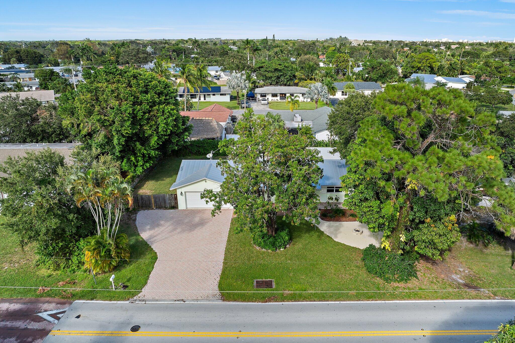 243 W Riverside Drive