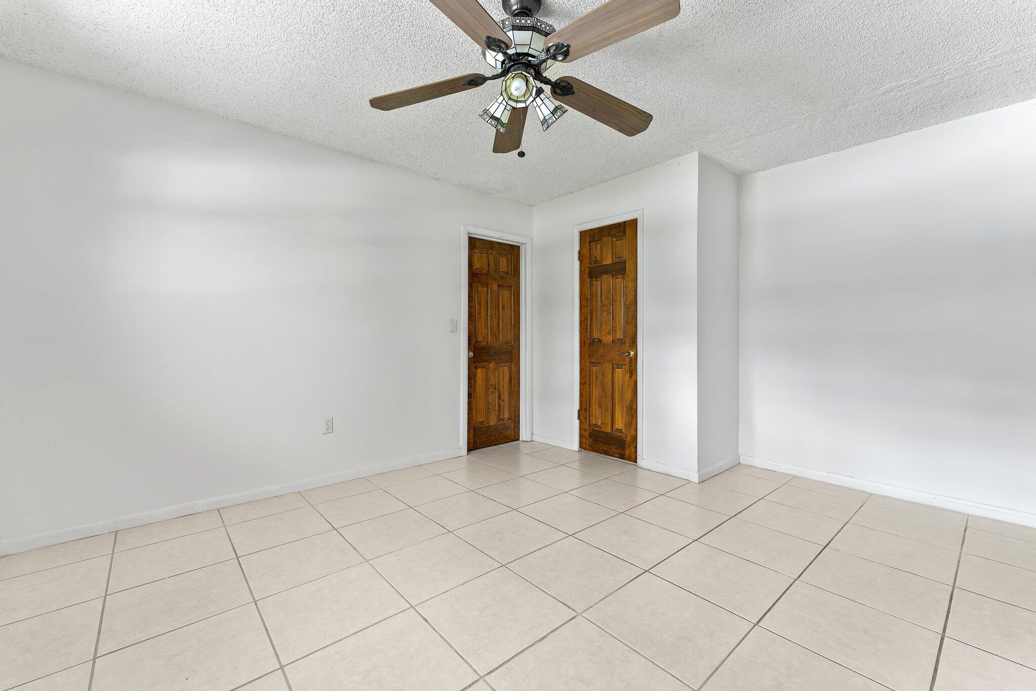 243 W Riverside Drive