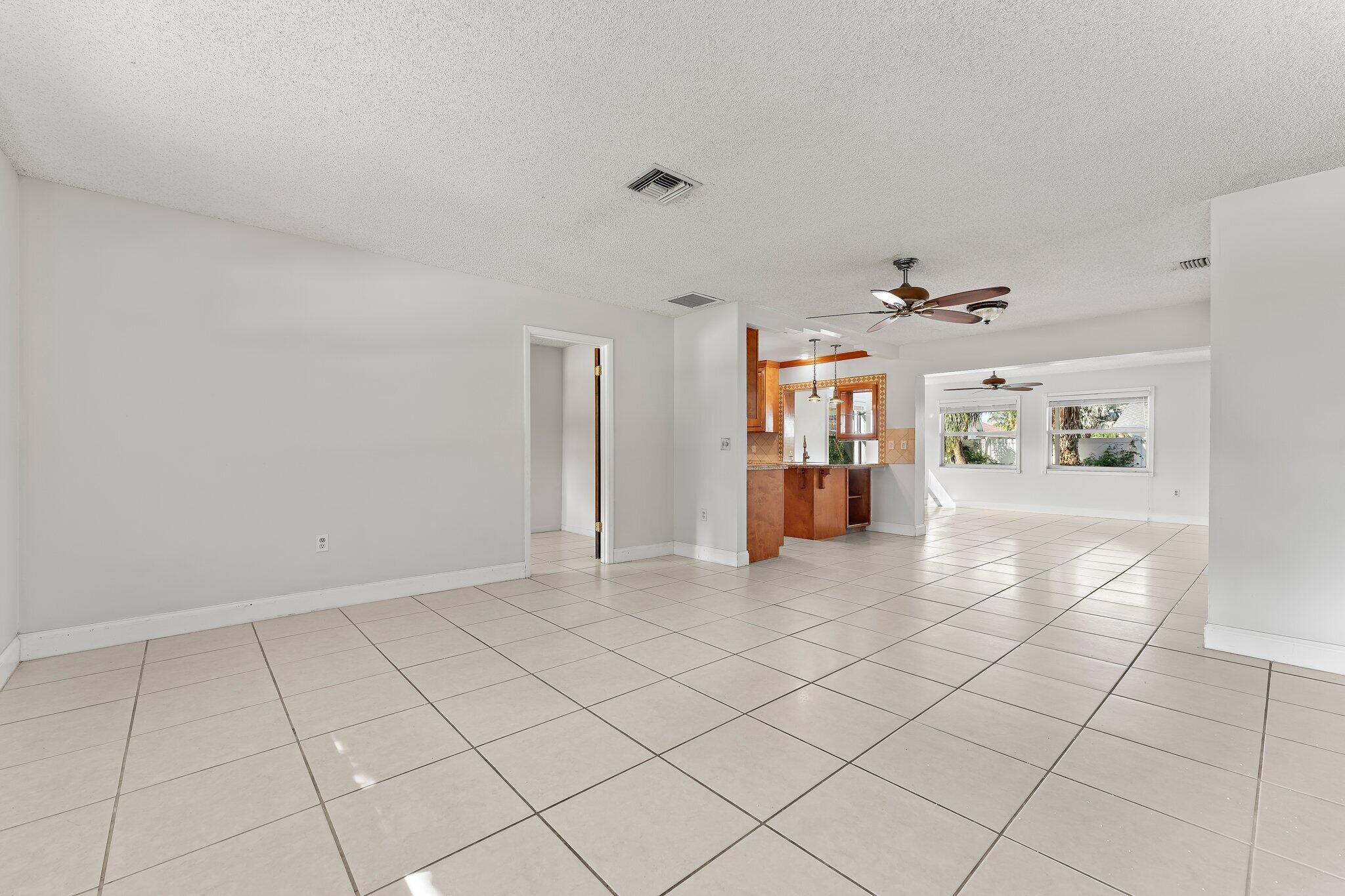 243 W Riverside Drive