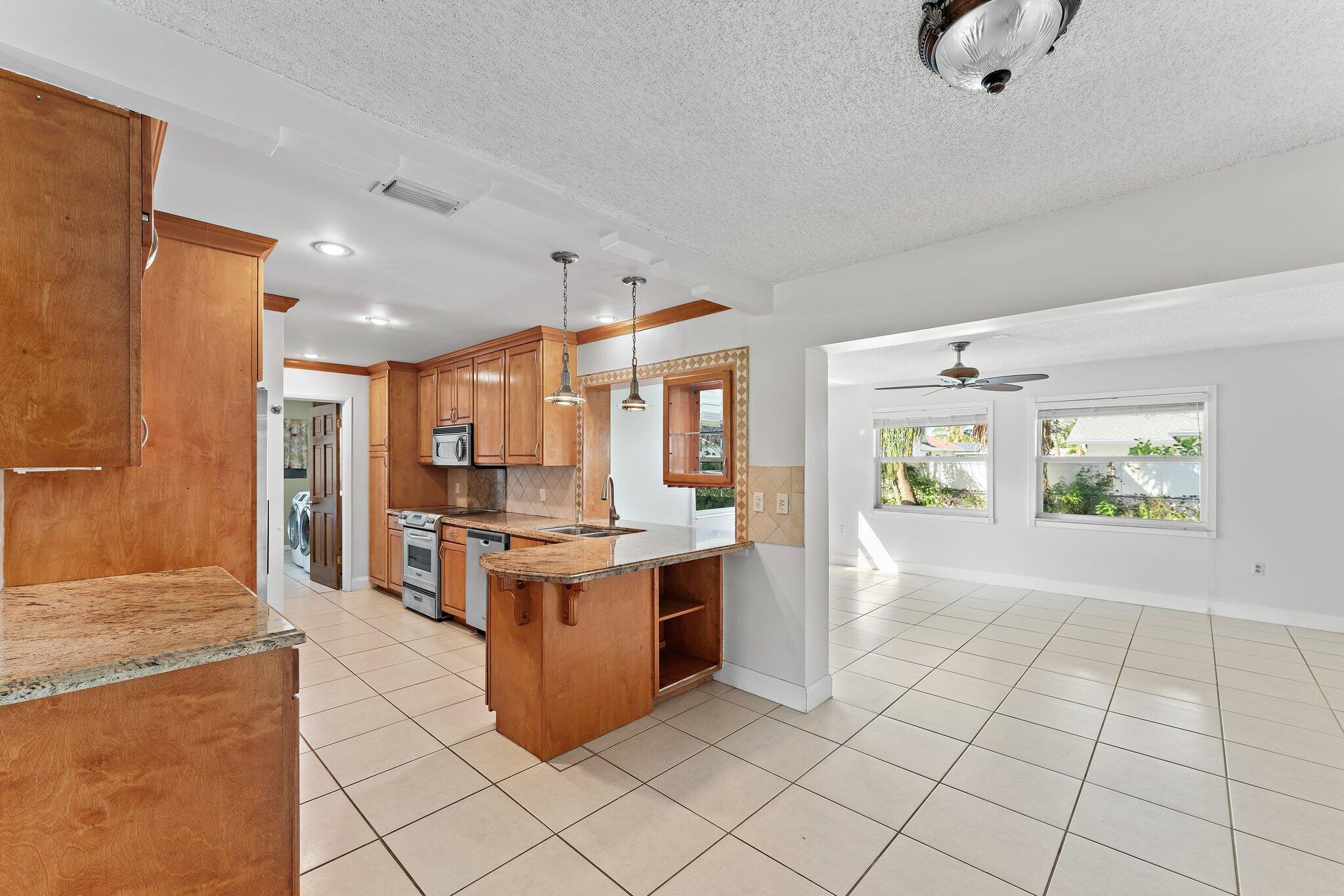 243 W Riverside Drive