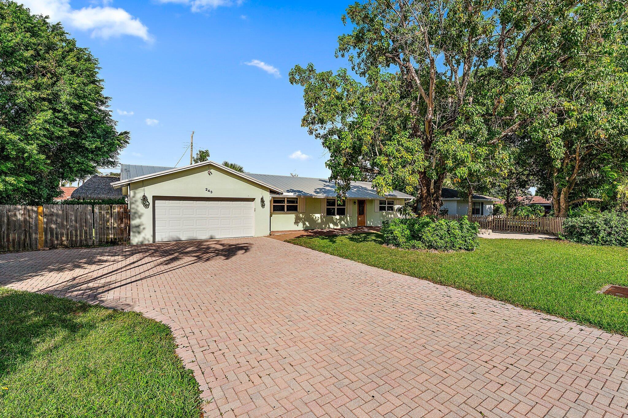 243 W Riverside Drive