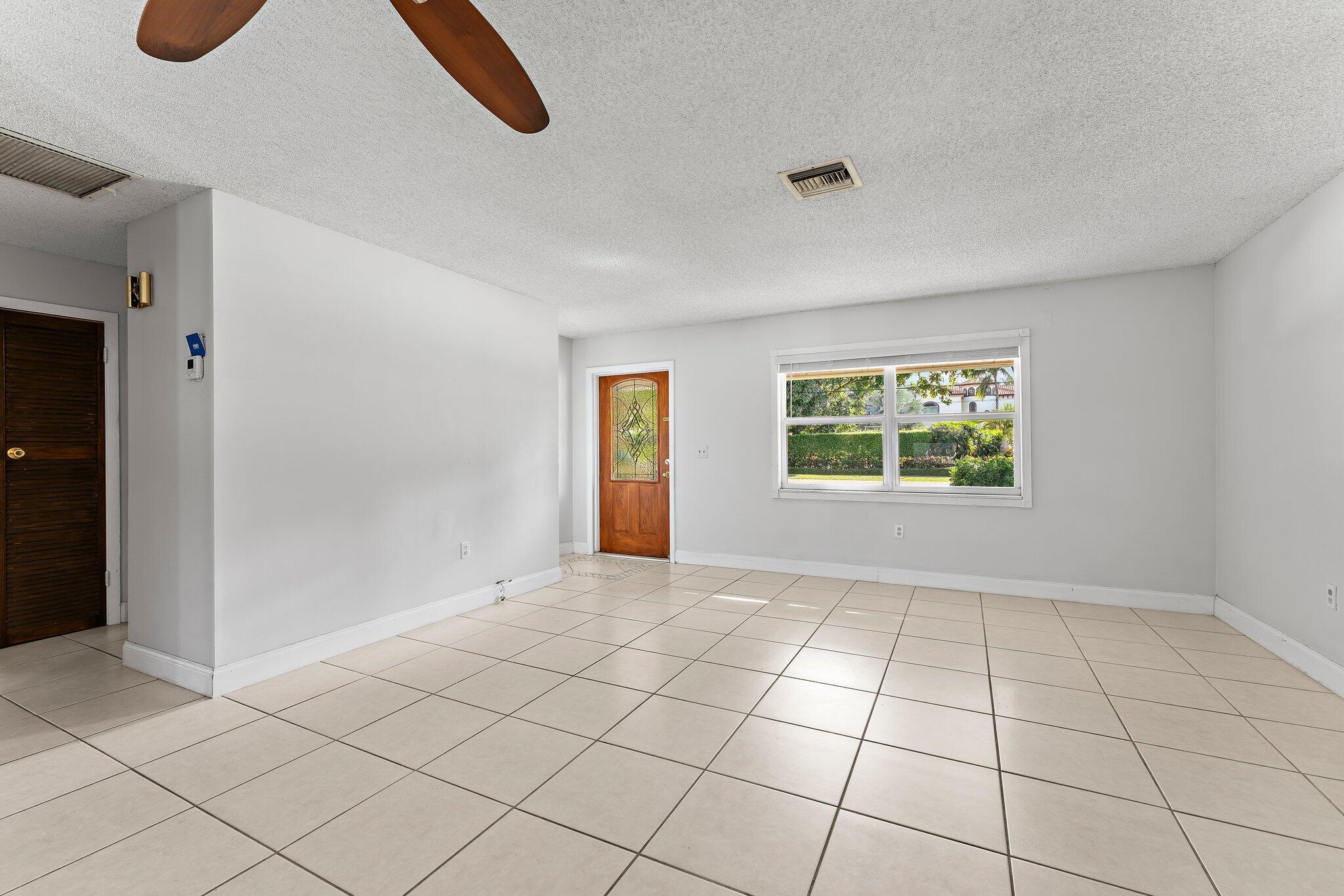 243 W Riverside Drive
