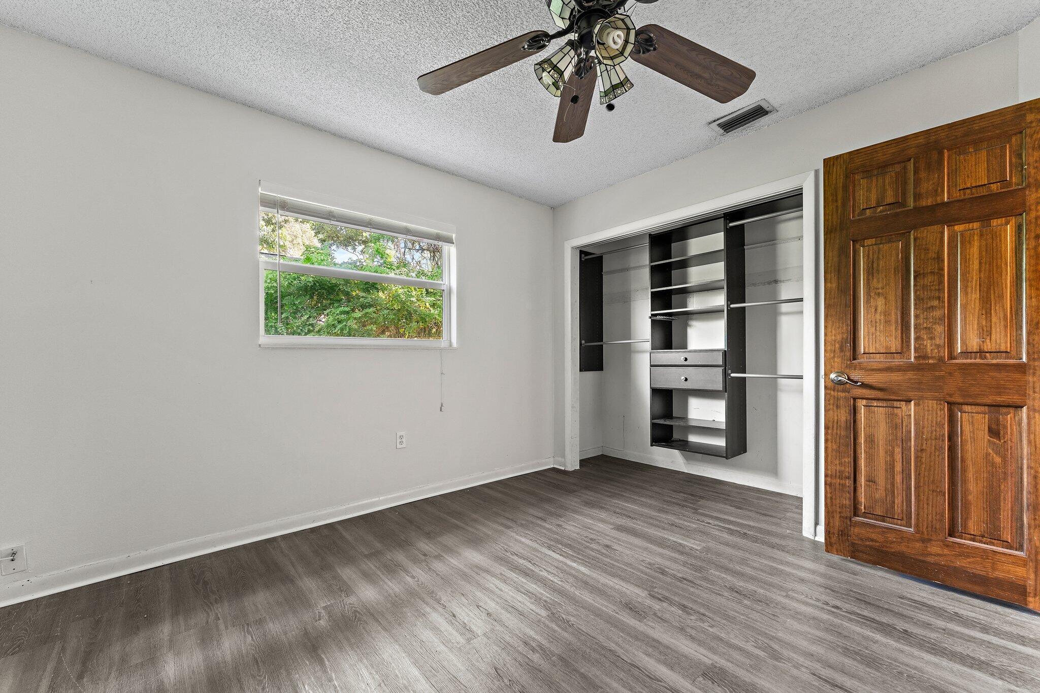 243 W Riverside Drive