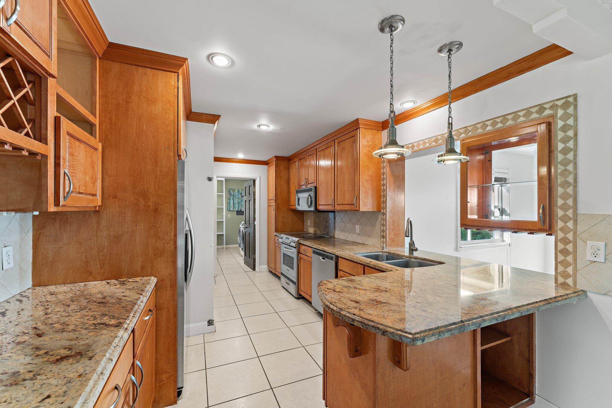 243 W Riverside Drive