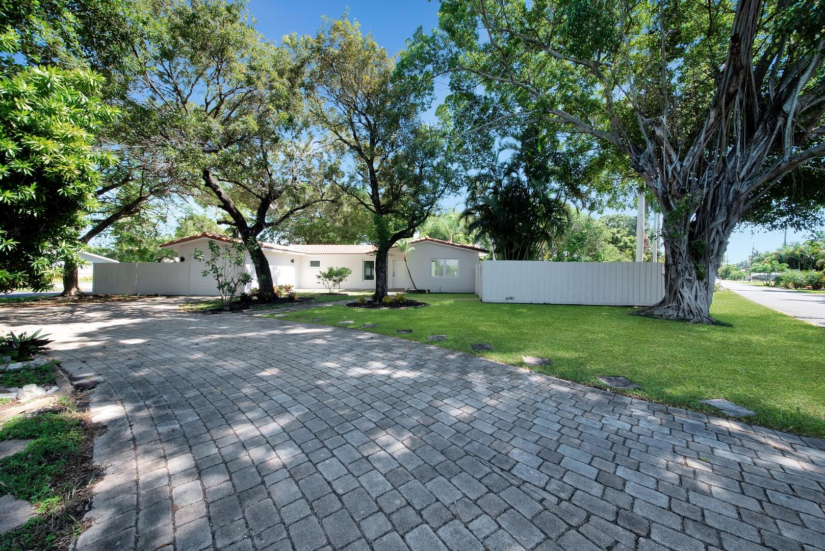 141 NE 30th Street