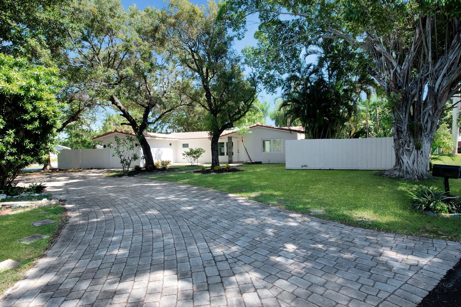 141 NE 30th Street