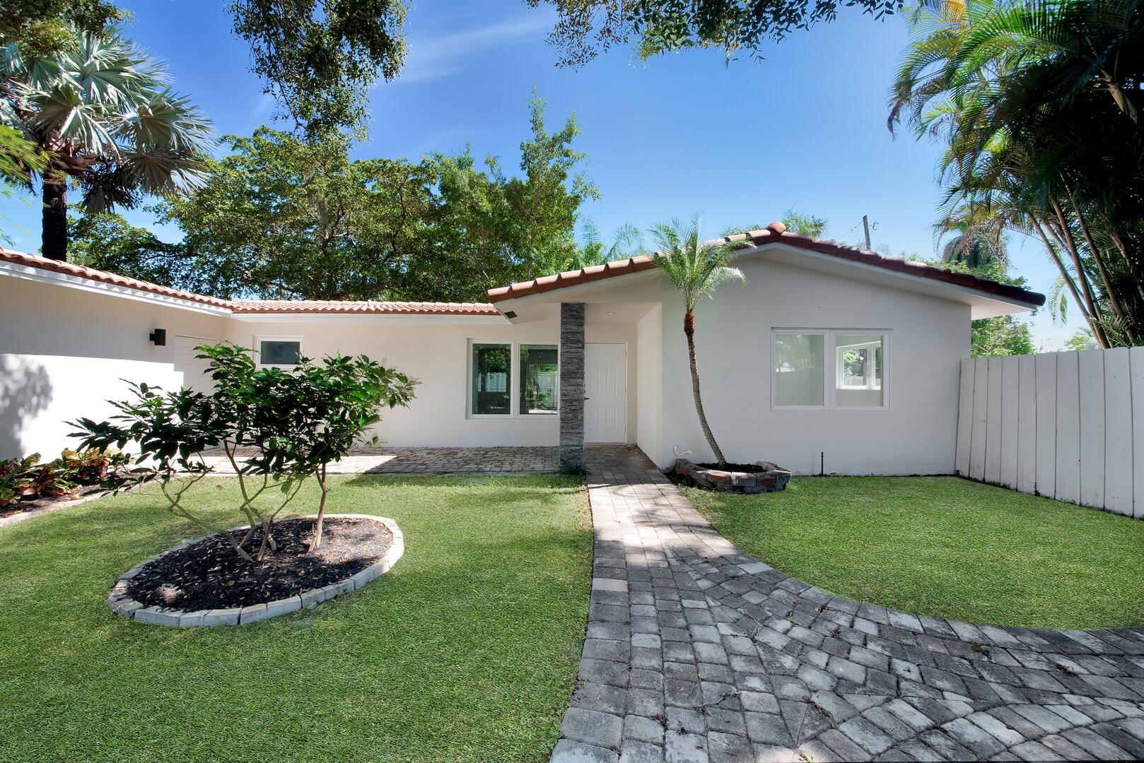 141 NE 30th Street