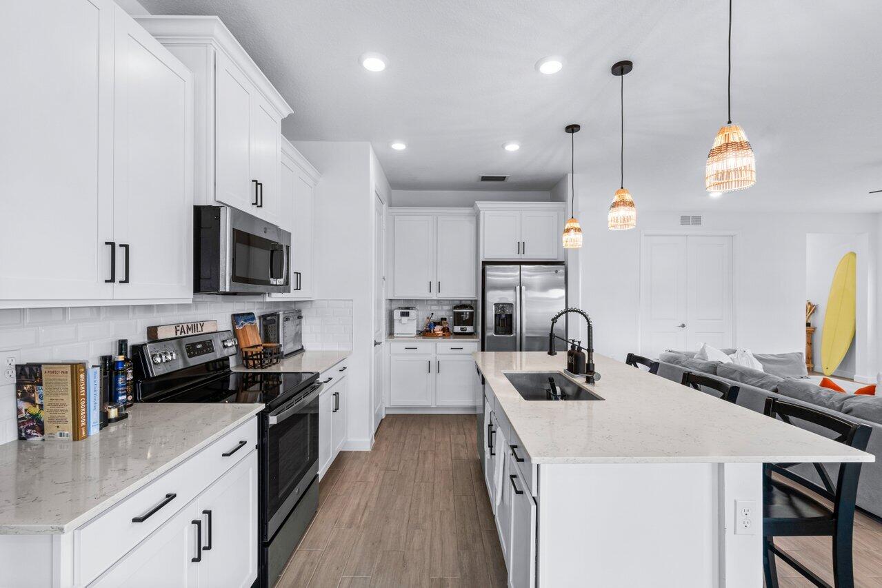 1537 Verawood Lane
