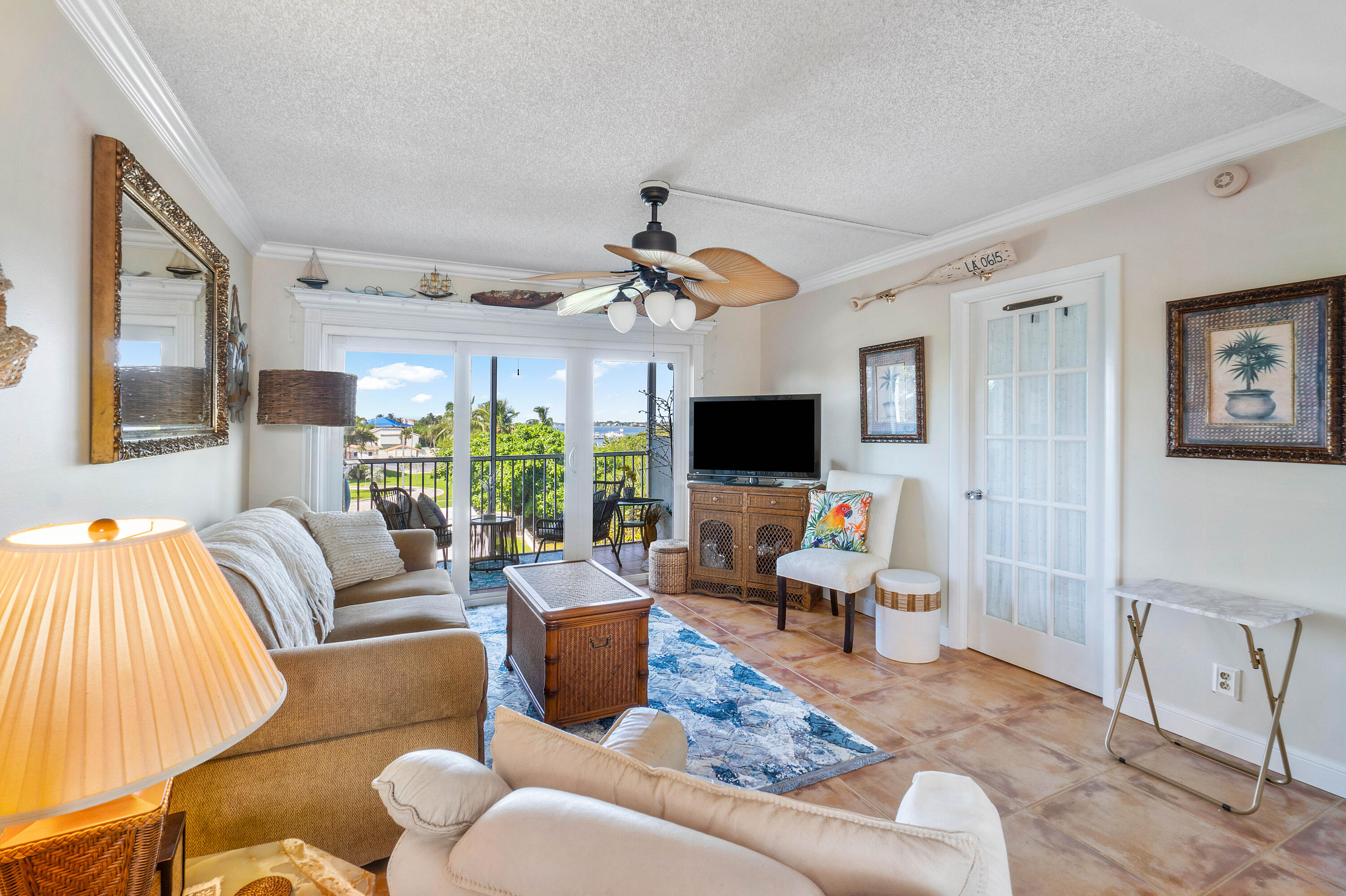 1820 New Palm Way 405