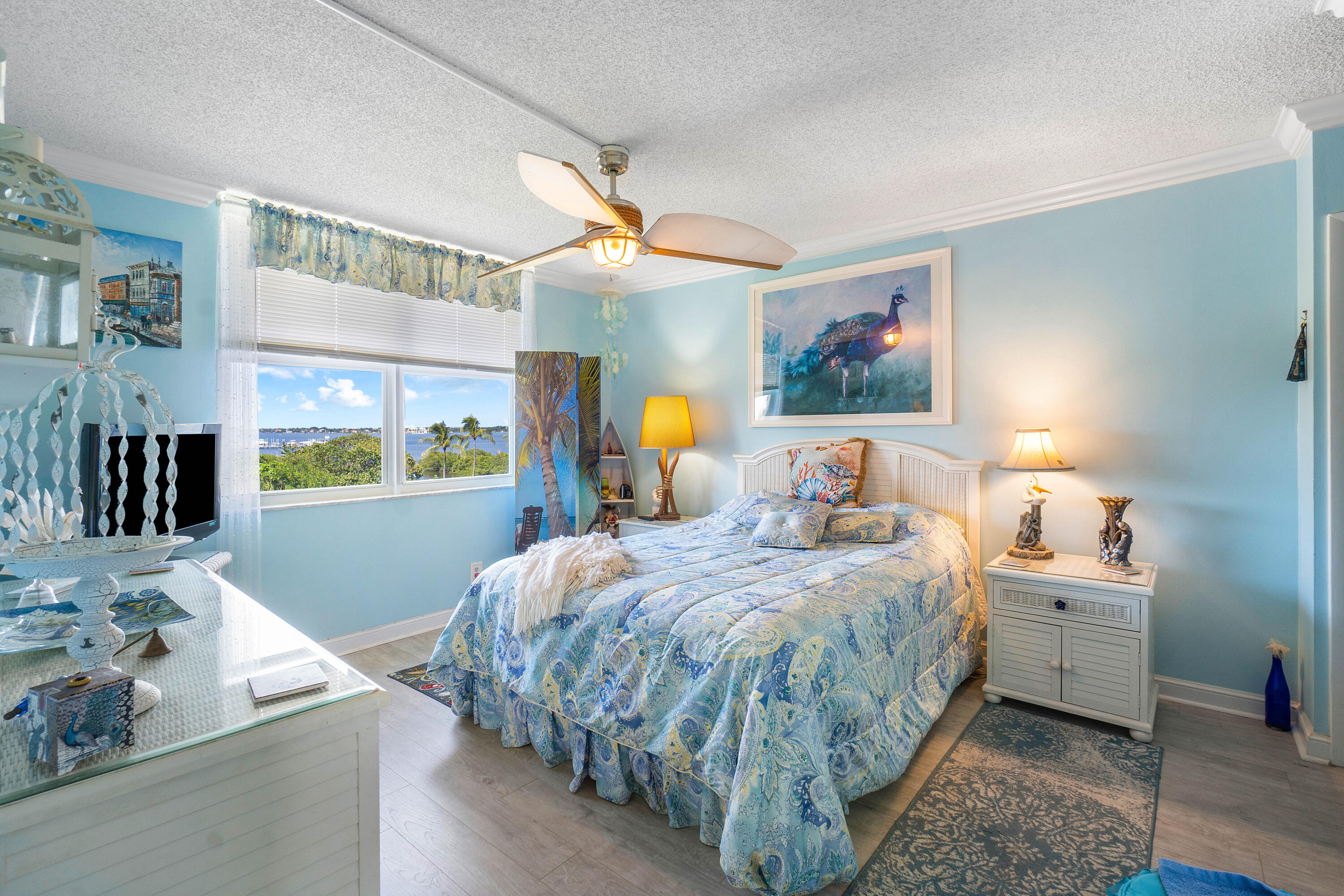 1820 New Palm Way 405