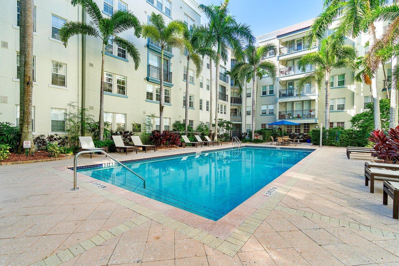 533 NE 3rd Avenue 313