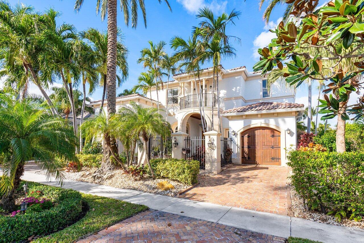811 NE 33rd Street