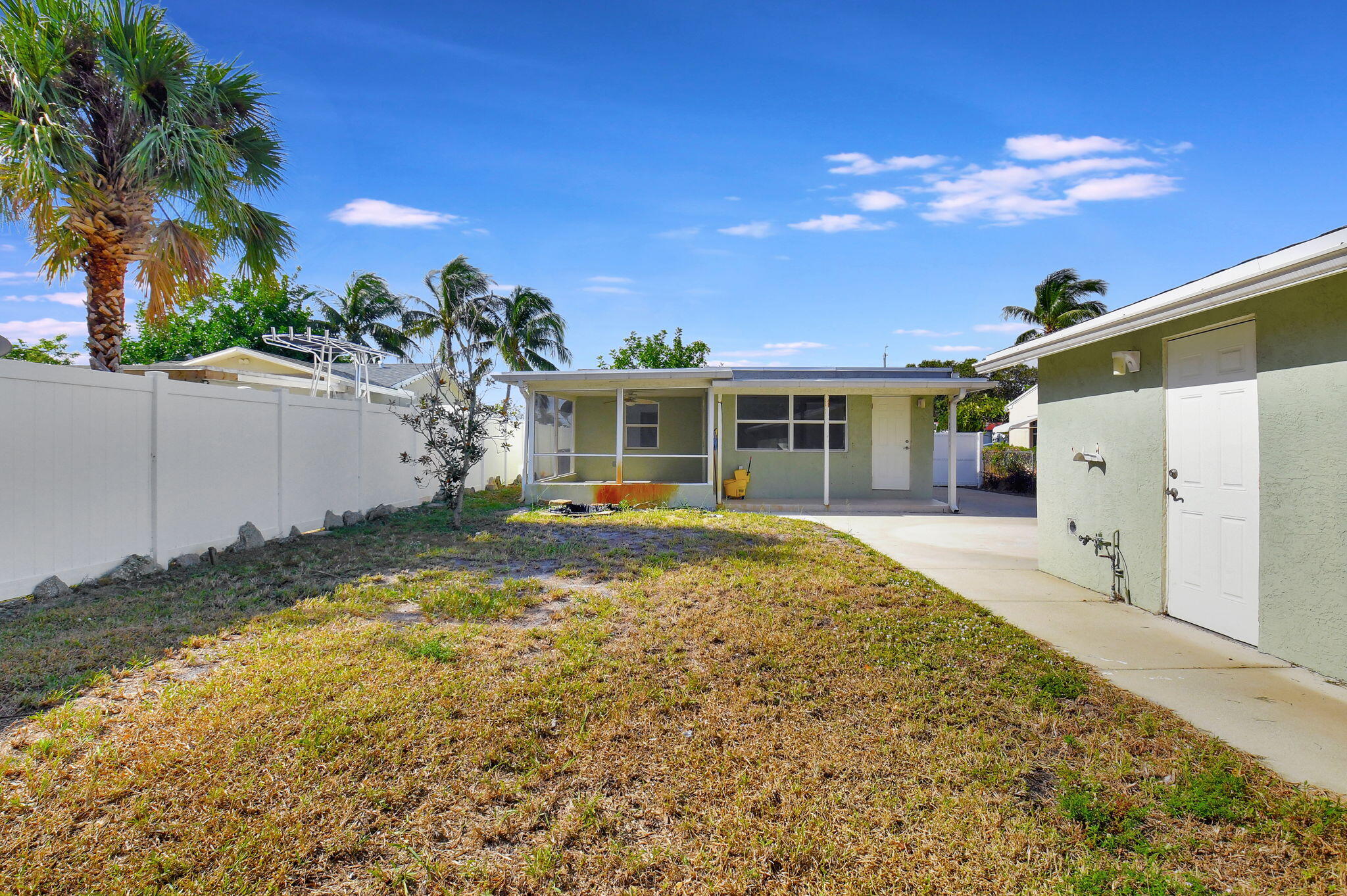 1006 SE 3rd Street