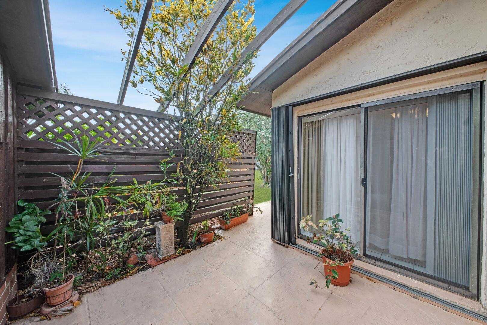 3826 Beresford Road W