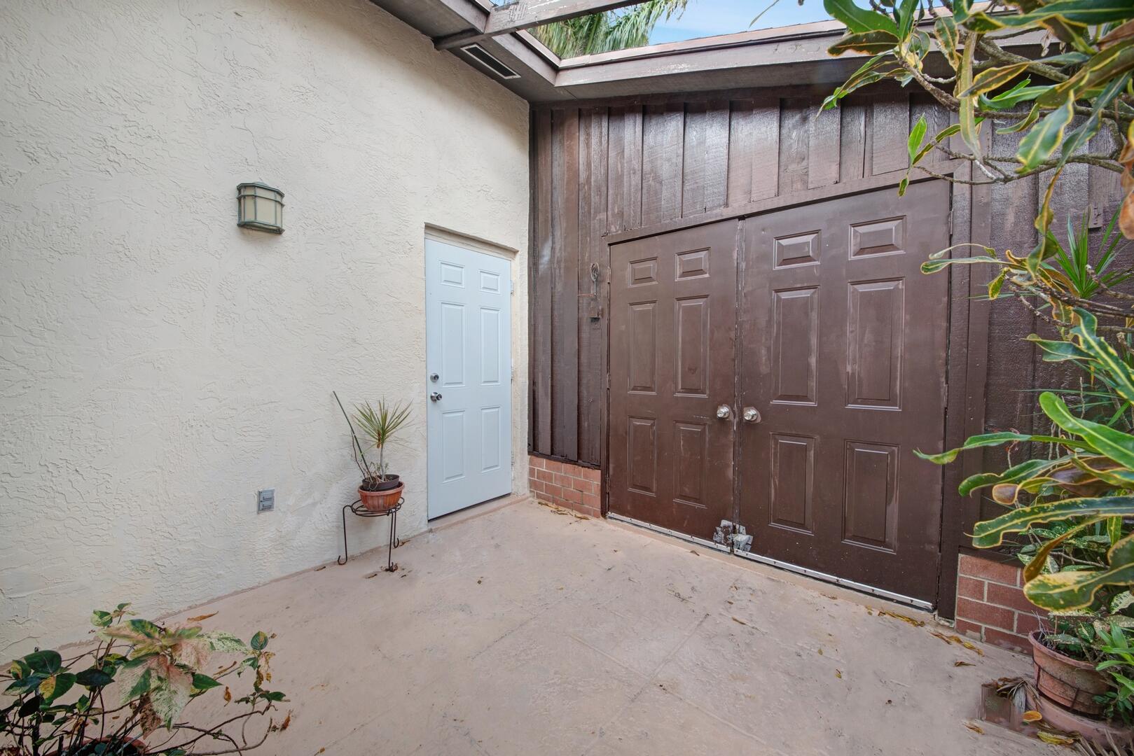 3826 Beresford Road W