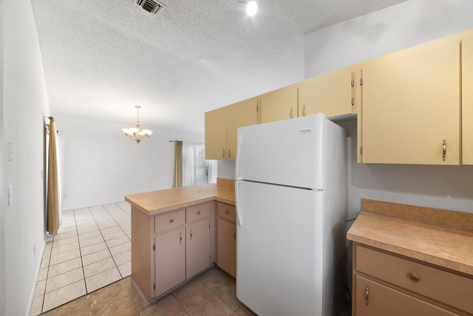 3826 Beresford Road W