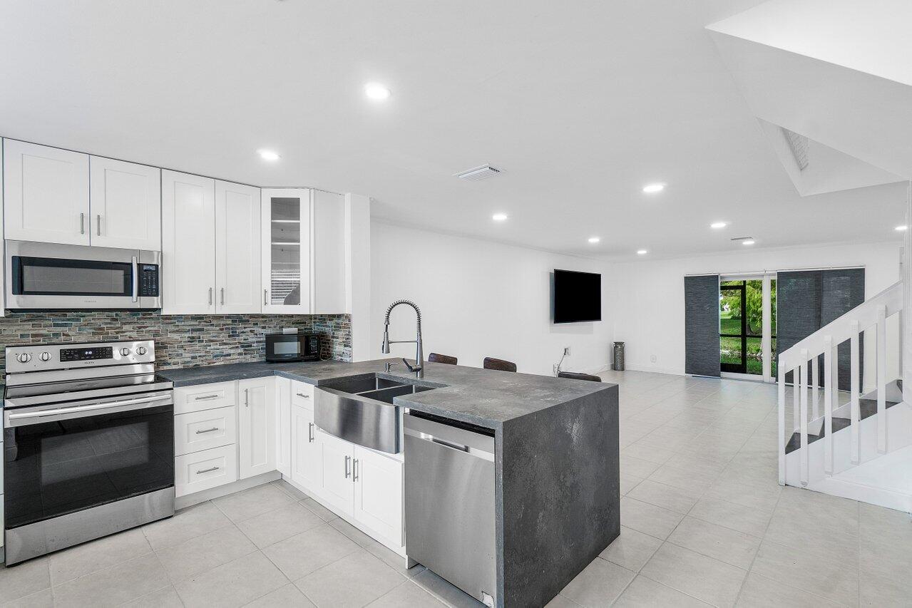 6435 Boca Circle