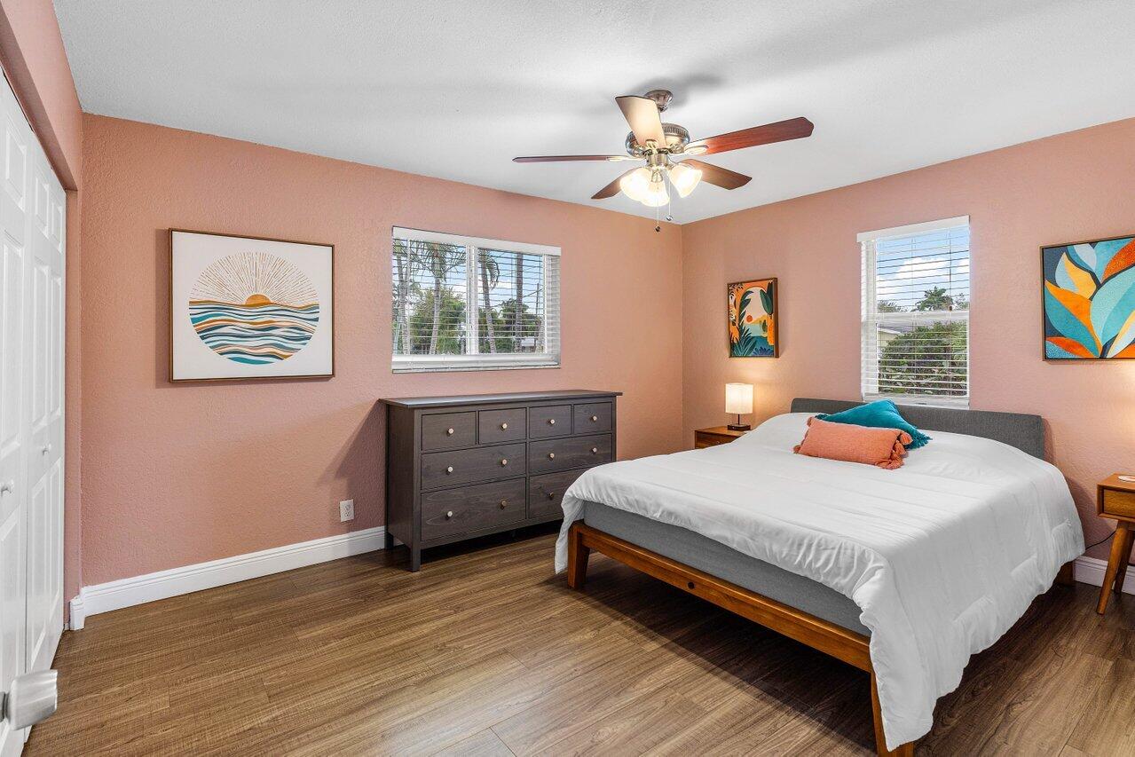 2586 SW 10th Street